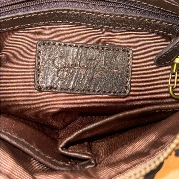 Jessica Simpson cross body leopard print Bucket bag! - Picture 6 of 11